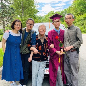 Jeffery Gao and Family 2020 High School